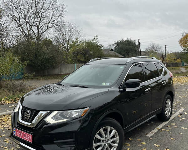 Черный Ниссан Rogue, объемом двигателя 2.49 л и пробегом 58 тыс. км за 16000 $, фото 2 на Automoto.ua
