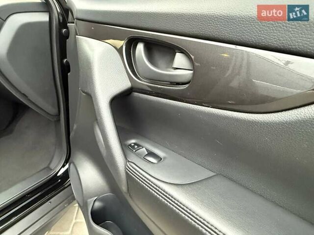 Черный Ниссан Rogue, объемом двигателя 2.49 л и пробегом 129 тыс. км за 13700 $, фото 53 на Automoto.ua