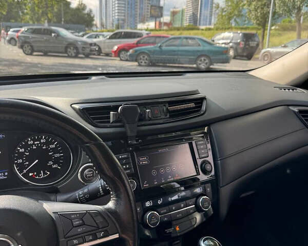 Черный Ниссан Rogue, объемом двигателя 2.5 л и пробегом 82 тыс. км за 17750 $, фото 3 на Automoto.ua