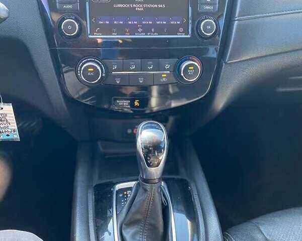 Черный Ниссан Rogue, объемом двигателя 2.5 л и пробегом 149 тыс. км за 3000 $, фото 8 на Automoto.ua