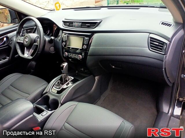 Черный Ниссан Rogue, объемом двигателя 2.5 л и пробегом 114 тыс. км за 16900 $, фото 10 на Automoto.ua