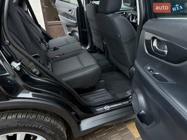 Черный Ниссан Rogue, объемом двигателя 2.49 л и пробегом 139 тыс. км за 14800 $, фото 24 на Automoto.ua