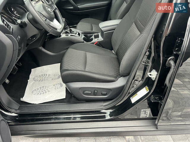 Черный Ниссан Rogue, объемом двигателя 2.5 л и пробегом 92 тыс. км за 16200 $, фото 40 на Automoto.ua