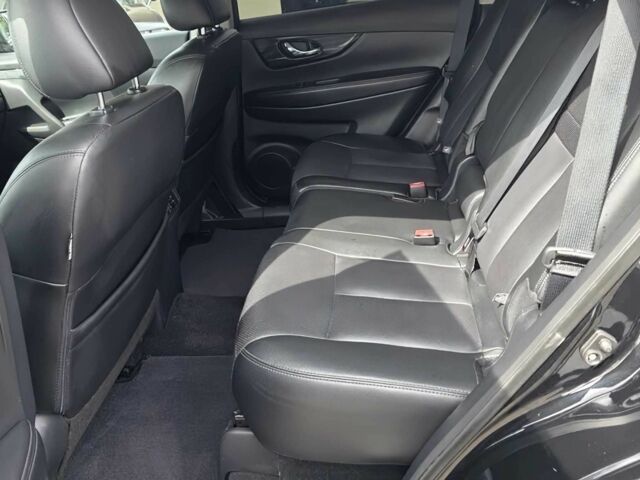 Черный Ниссан Rogue, объемом двигателя 2.5 л и пробегом 44 тыс. км за 13000 $, фото 9 на Automoto.ua