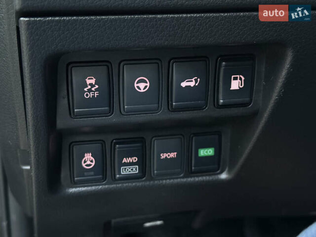 Черный Ниссан Rogue, объемом двигателя 2.49 л и пробегом 143 тыс. км за 17499 $, фото 26 на Automoto.ua