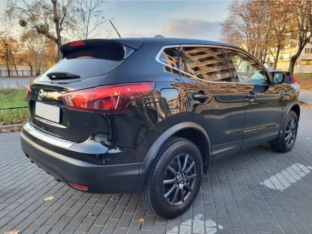 Черный Ниссан Rogue, объемом двигателя 2 л и пробегом 132 тыс. км за 9800 $, фото 3 на Automoto.ua