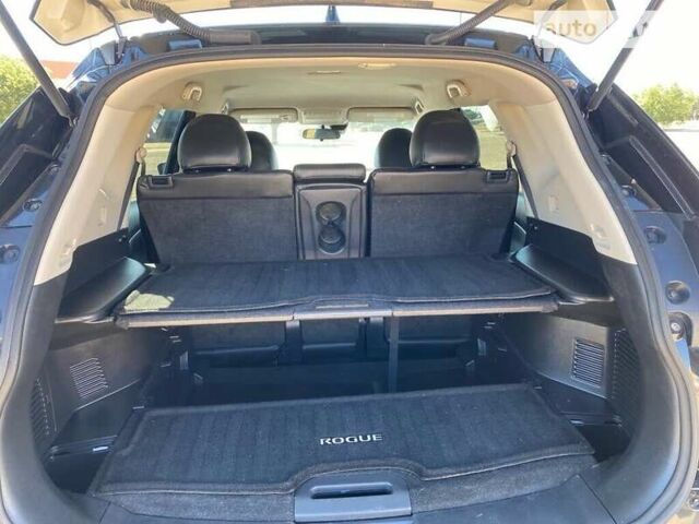 Черный Ниссан Rogue, объемом двигателя 2.5 л и пробегом 149 тыс. км за 3000 $, фото 4 на Automoto.ua