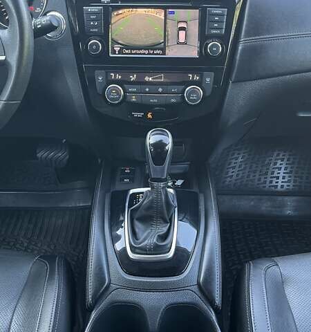 Черный Ниссан Rogue, объемом двигателя 2.49 л и пробегом 96 тыс. км за 16500 $, фото 16 на Automoto.ua