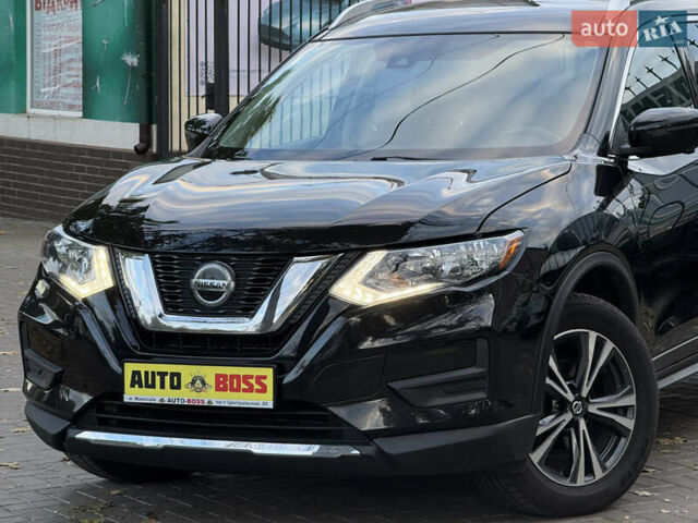 Черный Ниссан Rogue, объемом двигателя 2.49 л и пробегом 143 тыс. км за 17499 $, фото 5 на Automoto.ua