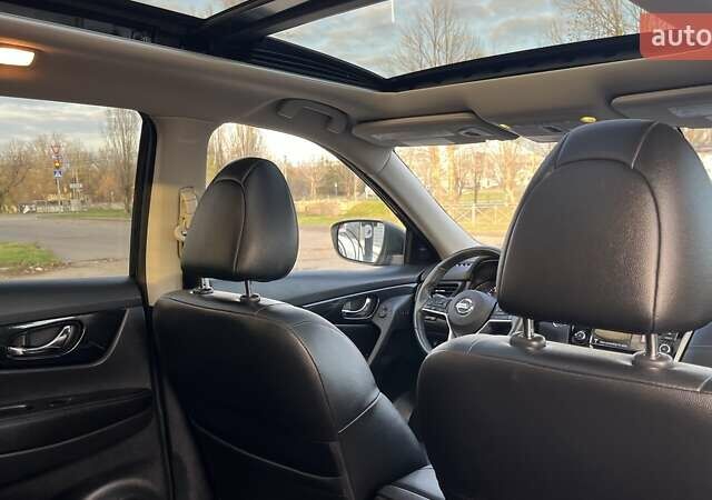 Черный Ниссан Rogue, объемом двигателя 2.49 л и пробегом 96 тыс. км за 16800 $, фото 5 на Automoto.ua