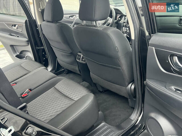 Черный Ниссан Rogue, объемом двигателя 2.5 л и пробегом 92 тыс. км за 16200 $, фото 30 на Automoto.ua