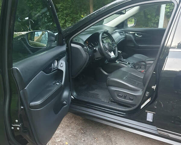 Черный Ниссан Rogue, объемом двигателя 2.49 л и пробегом 127 тыс. км за 19000 $, фото 18 на Automoto.ua