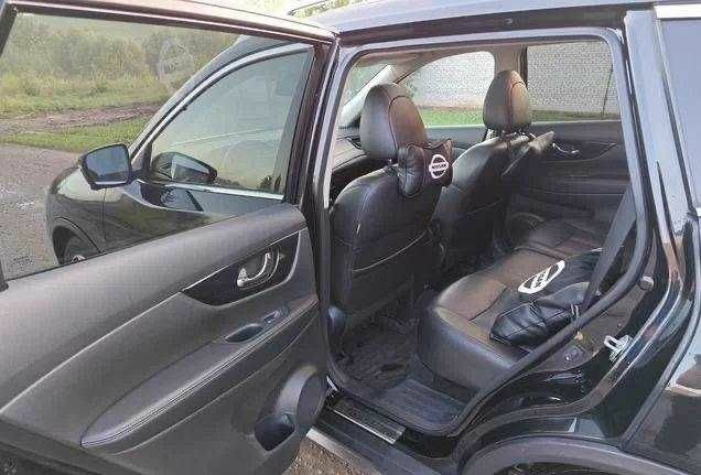 Чорний Ніссан Rogue, об'ємом двигуна 0 л та пробігом 96 тис. км за 19000 $, фото 9 на Automoto.ua