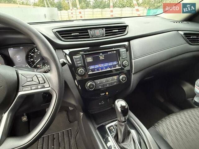 Черный Ниссан Rogue, объемом двигателя 2.49 л и пробегом 129 тыс. км за 13700 $, фото 42 на Automoto.ua