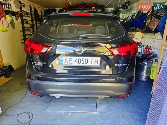 Черный Ниссан Rogue, объемом двигателя 2 л и пробегом 54 тыс. км за 16700 $, фото 9 на Automoto.ua