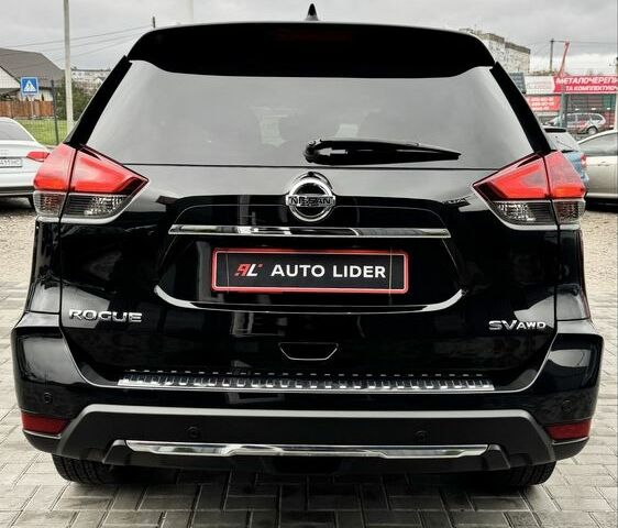 Черный Ниссан Rogue, объемом двигателя 2.5 л и пробегом 123 тыс. км за 16600 $, фото 4 на Automoto.ua