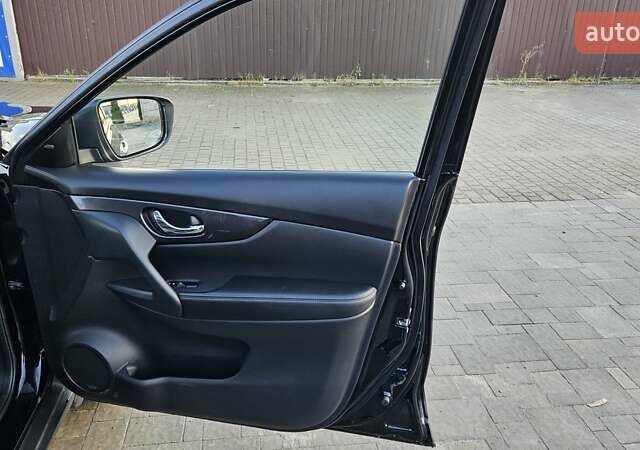 Черный Ниссан Rogue, объемом двигателя 2.49 л и пробегом 104 тыс. км за 21500 $, фото 20 на Automoto.ua