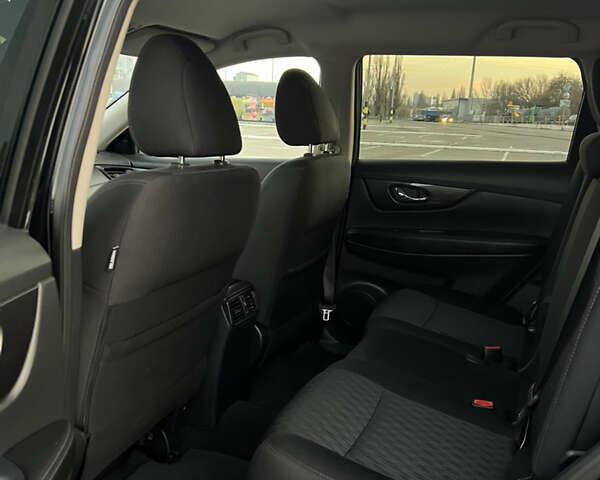 Черный Ниссан Rogue, объемом двигателя 2.49 л и пробегом 79 тыс. км за 18500 $, фото 31 на Automoto.ua