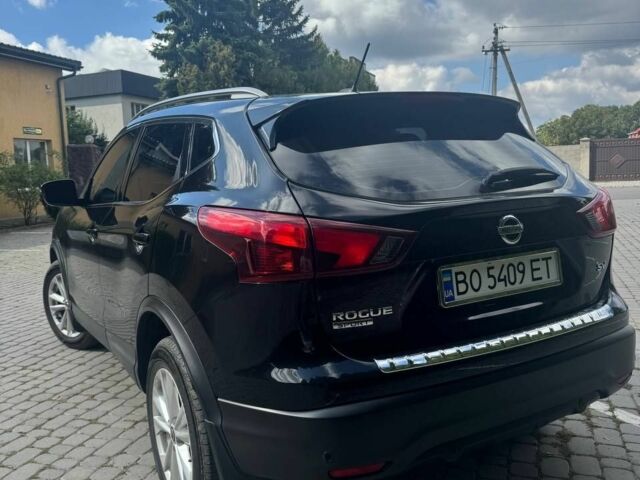 Черный Ниссан Rogue, объемом двигателя 2 л и пробегом 82 тыс. км за 16900 $, фото 2 на Automoto.ua