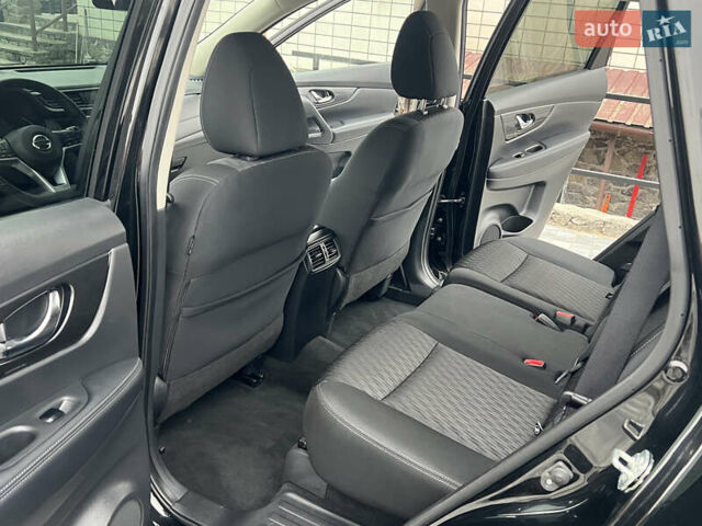 Черный Ниссан Rogue, объемом двигателя 2.5 л и пробегом 92 тыс. км за 16200 $, фото 35 на Automoto.ua