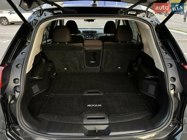 Черный Ниссан Rogue, объемом двигателя 2.49 л и пробегом 79 тыс. км за 18500 $, фото 33 на Automoto.ua