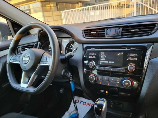 Черный Ниссан Rogue, объемом двигателя 2 л и пробегом 132 тыс. км за 9800 $, фото 7 на Automoto.ua