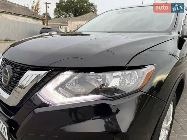 Черный Ниссан Rogue, объемом двигателя 2.49 л и пробегом 129 тыс. км за 13700 $, фото 1 на Automoto.ua