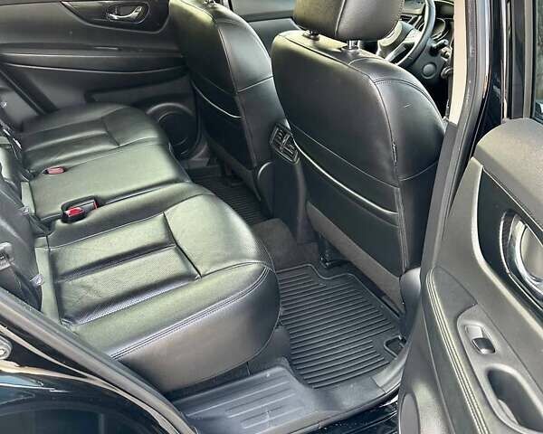 Черный Ниссан Rogue, объемом двигателя 2.49 л и пробегом 145 тыс. км за 16500 $, фото 24 на Automoto.ua