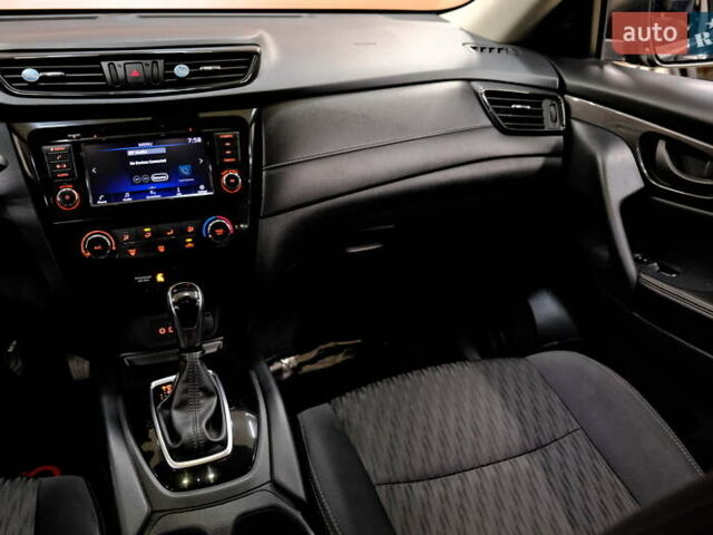 Чорний Ніссан Rogue, об'ємом двигуна 2.5 л та пробігом 79 тис. км за 15700 $, фото 45 на Automoto.ua