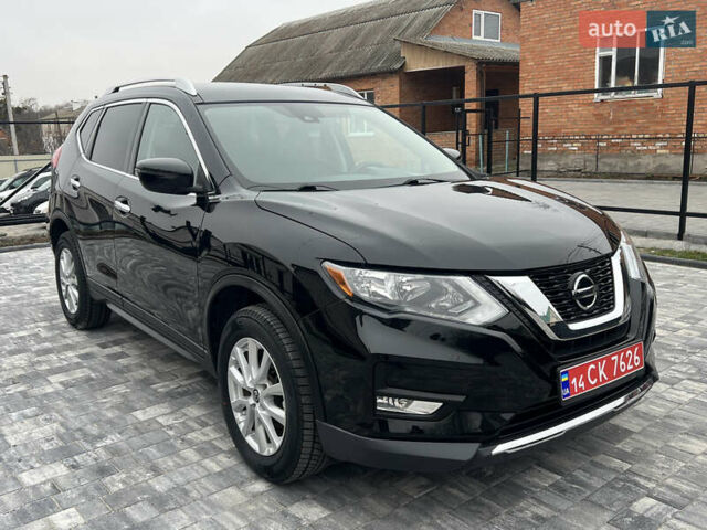 Черный Ниссан Rogue, объемом двигателя 2.5 л и пробегом 92 тыс. км за 16200 $, фото 5 на Automoto.ua