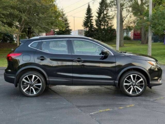 Черный Ниссан Rogue, объемом двигателя 2 л и пробегом 55 тыс. км за 4800 $, фото 3 на Automoto.ua