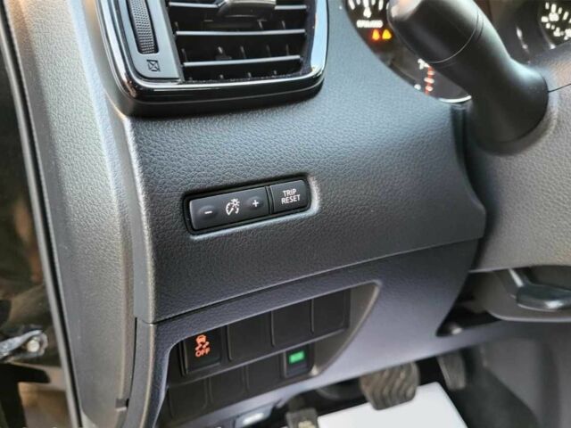 Черный Ниссан Rogue, объемом двигателя 2 л и пробегом 132 тыс. км за 9800 $, фото 4 на Automoto.ua