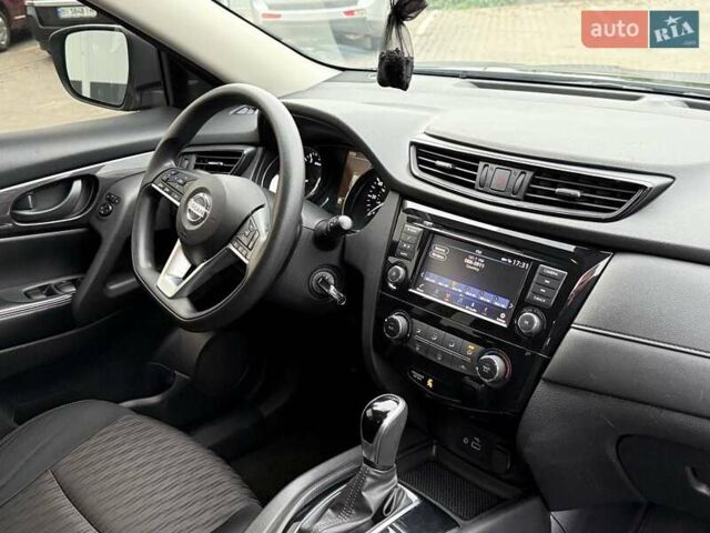 Черный Ниссан Rogue, объемом двигателя 2.49 л и пробегом 129 тыс. км за 13700 $, фото 56 на Automoto.ua