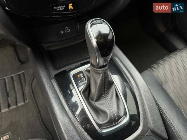 Черный Ниссан Rogue, объемом двигателя 2.49 л и пробегом 129 тыс. км за 13700 $, фото 44 на Automoto.ua