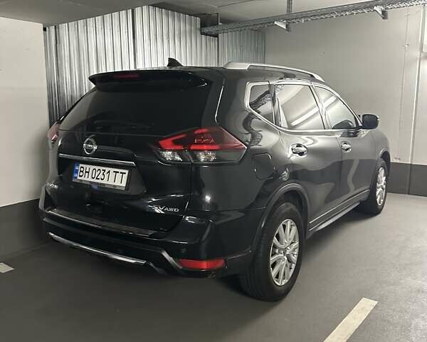 Черный Ниссан Rogue, объемом двигателя 2.49 л и пробегом 52 тыс. км за 16500 $, фото 2 на Automoto.ua