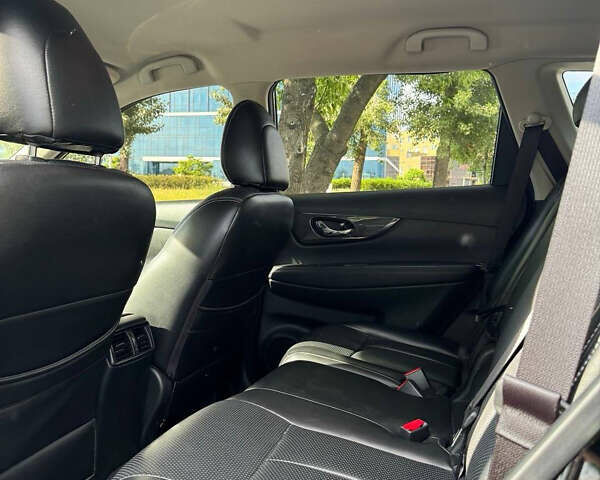 Черный Ниссан Rogue, объемом двигателя 2.5 л и пробегом 82 тыс. км за 17750 $, фото 13 на Automoto.ua