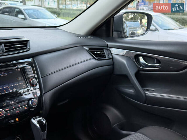 Черный Ниссан Rogue, объемом двигателя 2.49 л и пробегом 143 тыс. км за 17499 $, фото 38 на Automoto.ua