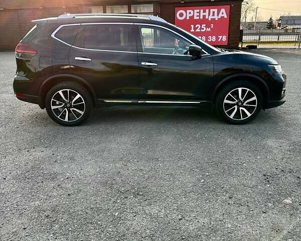 Черный Ниссан Rogue, объемом двигателя 2.49 л и пробегом 145 тыс. км за 16500 $, фото 4 на Automoto.ua
