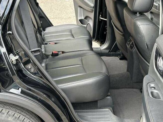 Черный Ниссан Rogue, объемом двигателя 2.5 л и пробегом 64 тыс. км за 13300 $, фото 17 на Automoto.ua