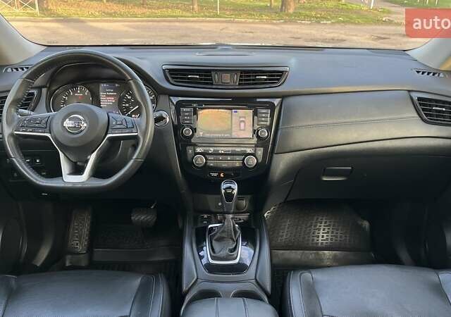 Черный Ниссан Rogue, объемом двигателя 2.49 л и пробегом 96 тыс. км за 16800 $, фото 6 на Automoto.ua