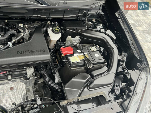 Черный Ниссан Rogue, объемом двигателя 2.5 л и пробегом 92 тыс. км за 16200 $, фото 42 на Automoto.ua