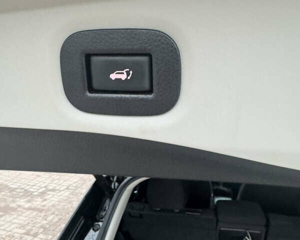 Чорний Ніссан Rogue, об'ємом двигуна 2.49 л та пробігом 31 тис. км за 17777 $, фото 16 на Automoto.ua