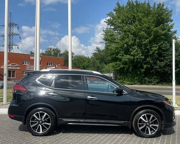 Черный Ниссан Rogue, объемом двигателя 2.49 л и пробегом 190 тыс. км за 20500 $, фото 8 на Automoto.ua