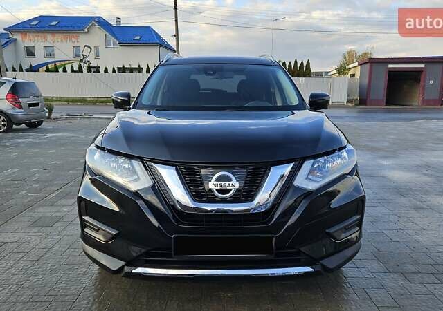 Черный Ниссан Rogue, объемом двигателя 2.49 л и пробегом 104 тыс. км за 21500 $, фото 1 на Automoto.ua