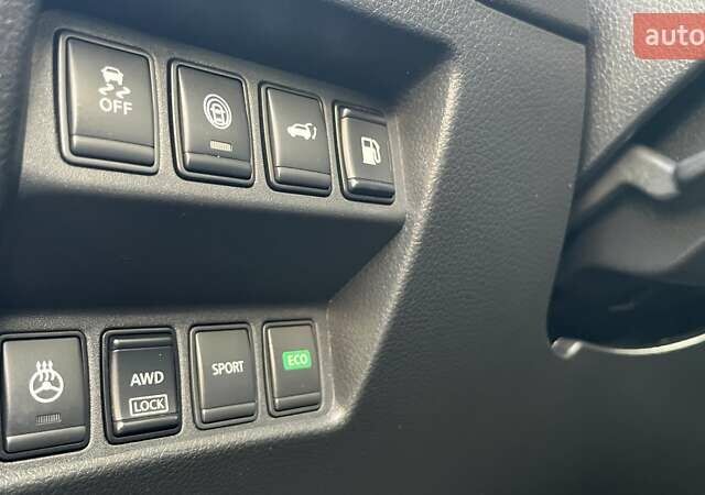 Черный Ниссан Rogue, объемом двигателя 2.49 л и пробегом 96 тыс. км за 16800 $, фото 2 на Automoto.ua