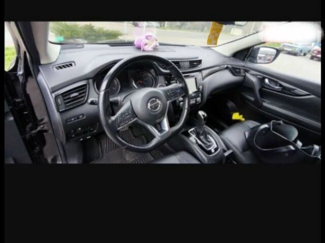 Черный Ниссан Rogue, объемом двигателя 2 л и пробегом 120 тыс. км за 16000 $, фото 5 на Automoto.ua