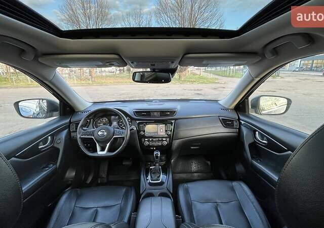 Черный Ниссан Rogue, объемом двигателя 2.49 л и пробегом 96 тыс. км за 16800 $, фото 10 на Automoto.ua
