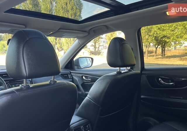 Черный Ниссан Rogue, объемом двигателя 2.49 л и пробегом 96 тыс. км за 16500 $, фото 10 на Automoto.ua