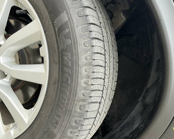 Черный Ниссан Rogue, объемом двигателя 2.49 л и пробегом 58 тыс. км за 16000 $, фото 10 на Automoto.ua