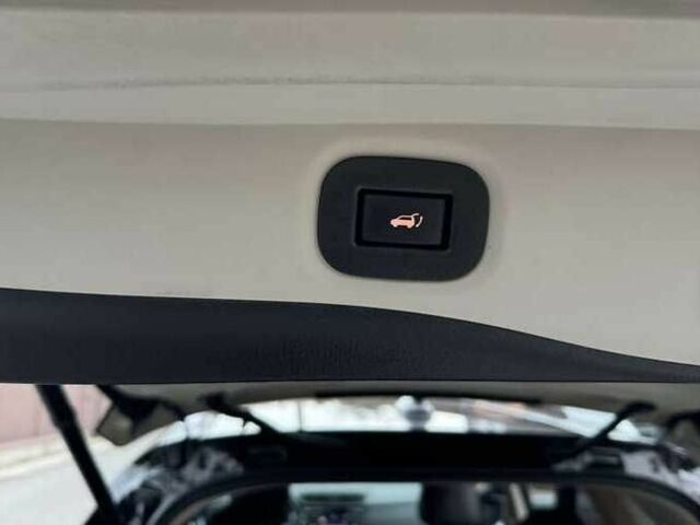 Черный Ниссан Rogue, объемом двигателя 2.5 л и пробегом 100 тыс. км за 12000 $, фото 20 на Automoto.ua